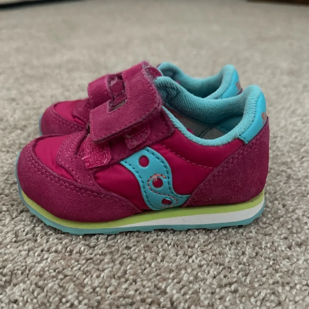 Saucony Toddler Pink and Blue Sneakers - Picture 1 of 6